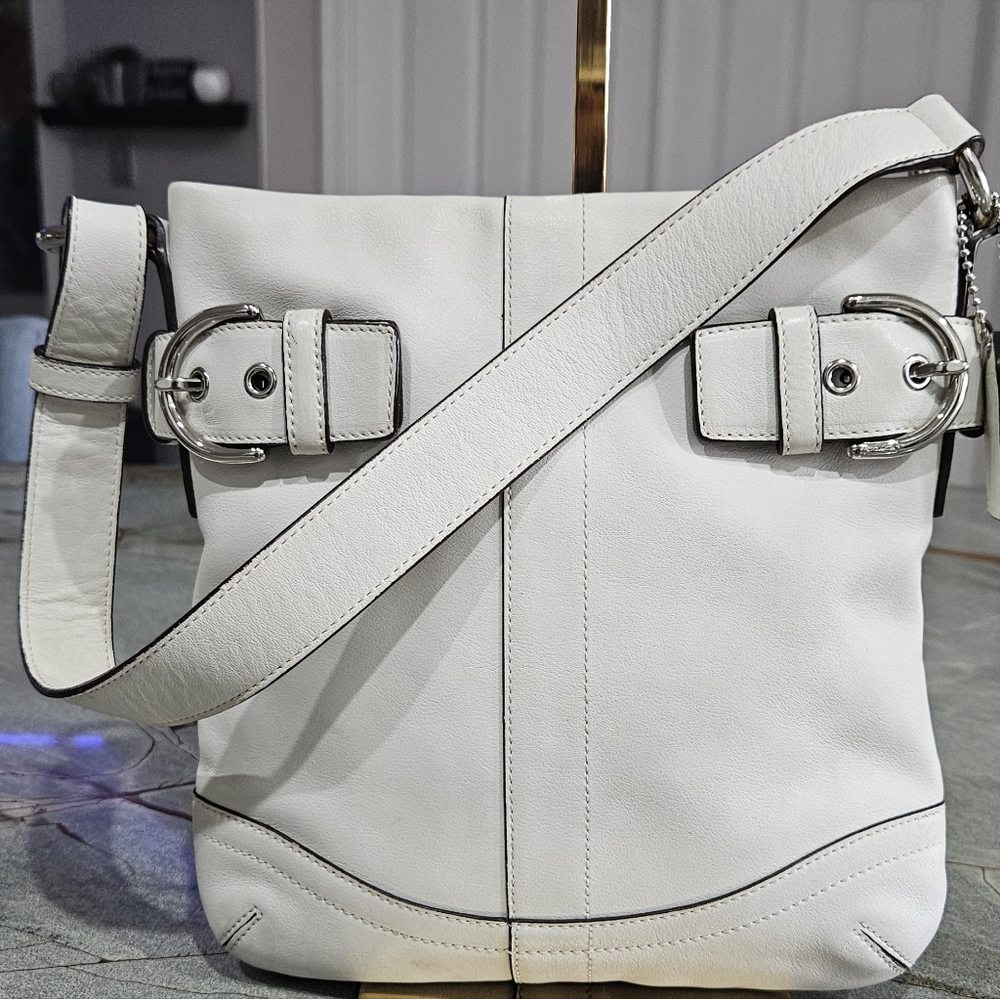 Coach White Leather Soho Vintage Shoulder Bag with Buckle Accents